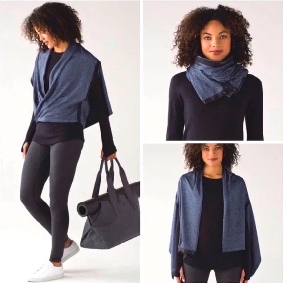 Lululemon Scarf in Lilac Heather Purple - Picture 9 of 9